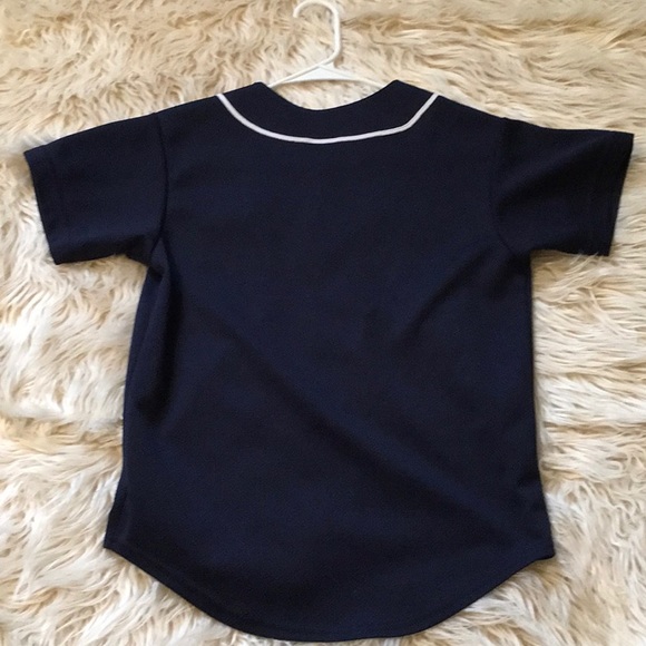 Off the bench New York Yankees Jersey - Picture 2 of 3